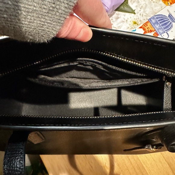 NWOT Kate Spade Classic Black Leather Tote - Picture 9 of 10